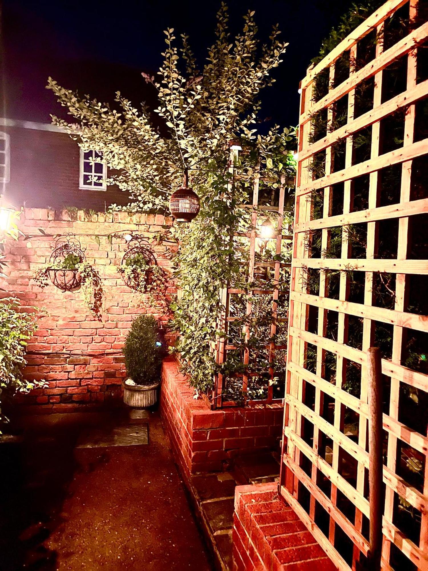 Cosy - 2 Bedroom - High End Furnishings Apartment